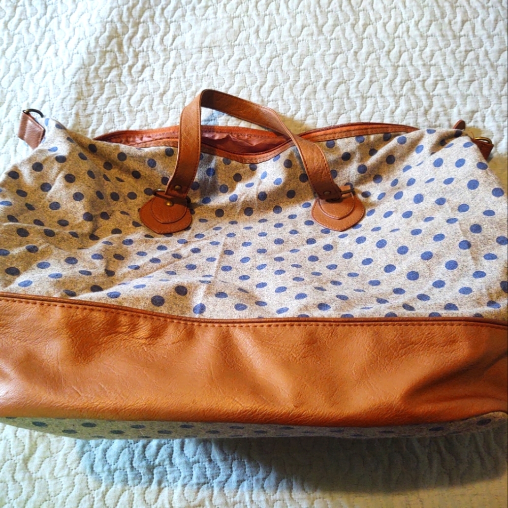 Mossimo gray & blue polka dot weekender bag